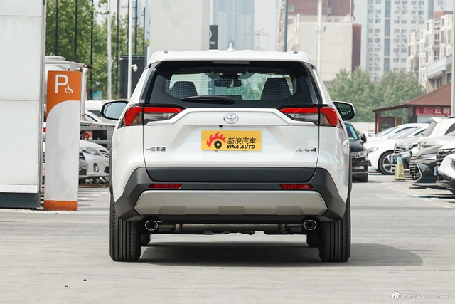 2023款RAV4荣放 2.0L CVT两驱风尚版