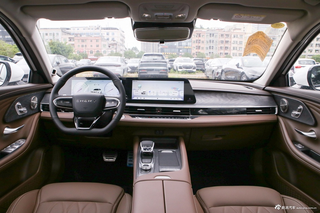 2025款艾瑞泽8 2.0T 自动御+