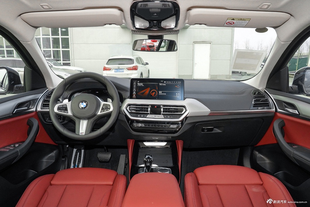 2022款宝马X4 xDrive 25i M运动套装