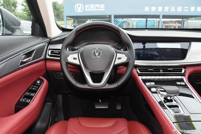 2023款长安CS85 COUPE 1.5T DCT豪华型