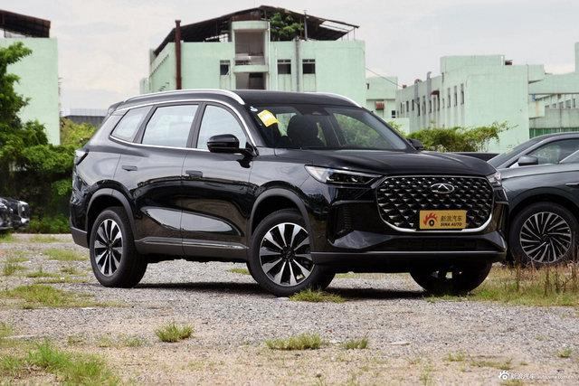 2025款瑞虎8 PLUS 1.6T 乘风版 5座