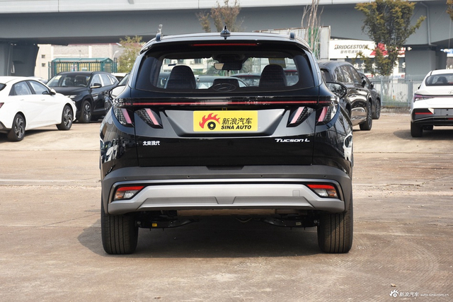 2025款途胜L 1.5T LUX尊贵版