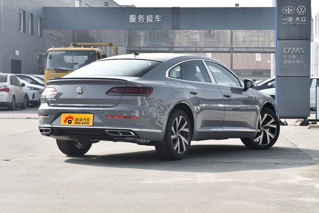 2026款一汽-大众CC 330TSI 炫目 3000万辆甄选款