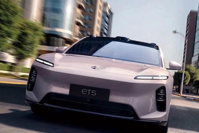 2025款蔚来ET5 100kWh 官图