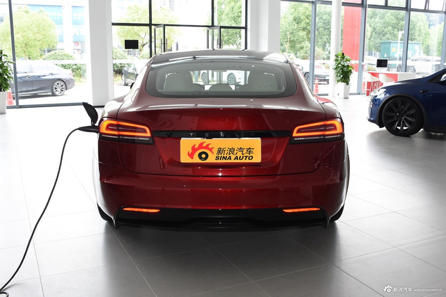 2023款特斯拉Model S 双电机全轮驱动版