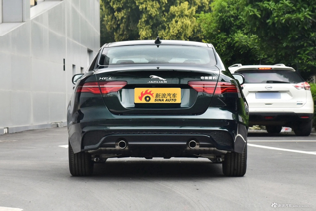 2023款捷豹XEL 2.0T 200PS R-DYNAMIC 青春运动版