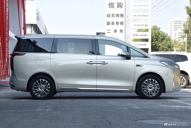 2024款高山DHT-PHEV 四驱尊贵版