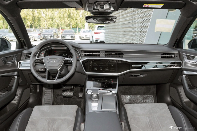 2024款奥迪A6L 40 TFSI 豪华动感型
