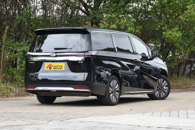 2024款传祺E8 150km 龙腾光辉+