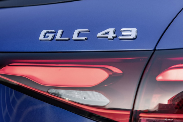 2023款奔驰GLC AMG 43 4MATIC 官图