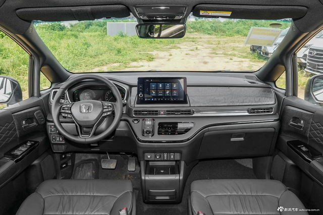 2024款艾力绅 2.0L e:HEV 至尊版