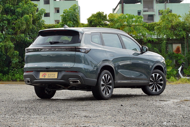 2025款瑞虎8 PLUS 290TGDI DCT乘势版