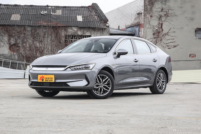 2024款秦PLUS EV 荣耀版 510KM卓越型