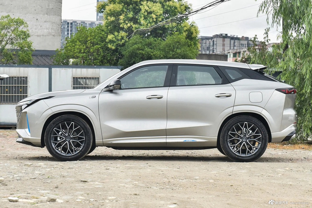 2023款欧尚Z6智电iDD 150KM旗舰PLUS