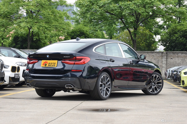 2022款宝马6系GT 630i M运动大旅行家版