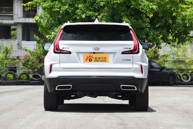 2024款XT4 28T 两驱豪华型