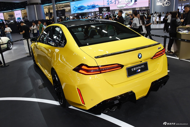 2024广州车展实拍：宝马M5插电