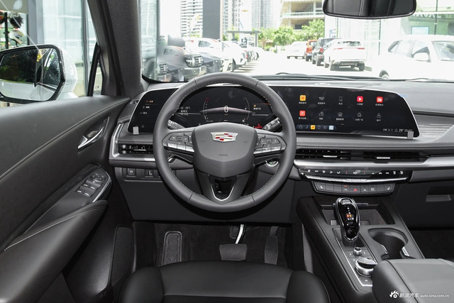 2024款XT4 28T 两驱豪华型