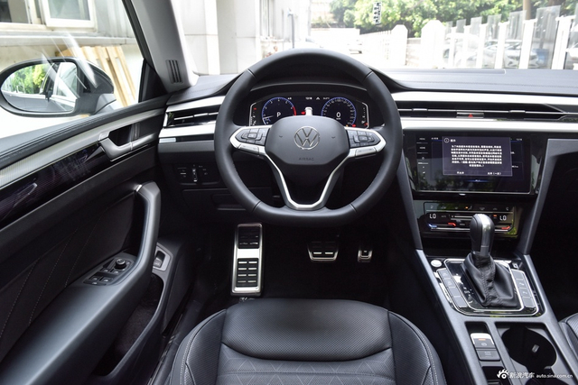 2025款一汽-大众CC 改款 猎装车 380TSI 猎心 众享款