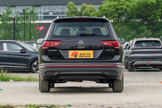 2024款途观L 出众款 330TSI 自动两驱龙腾版