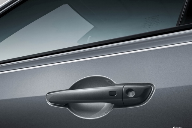 2025款逸动 蓝鲸 1.5T 500Bar旗舰型 官图