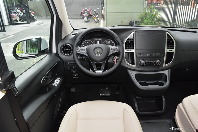 2021款威霆2.0T商务版 7座