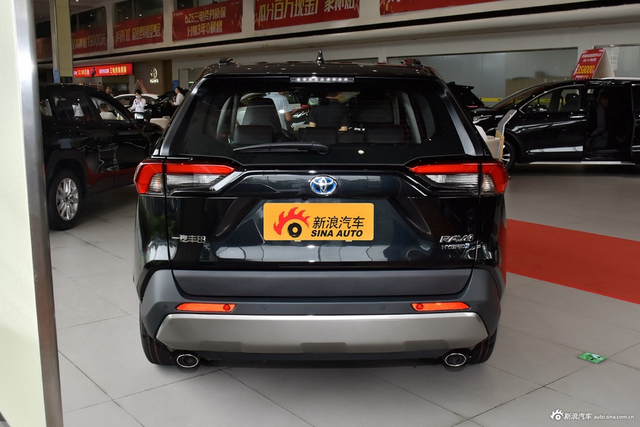 2024款RAV4荣放双擎 2.5L E-CVT两驱精英Plus版