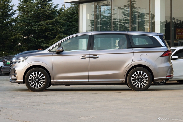 2026款荣威iMAX8 DMH 基本型