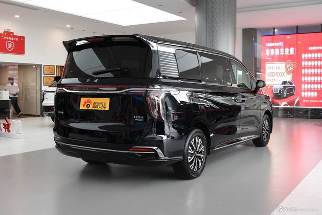 2024款红旗HQ9 PHEV 2.0T 四驱商务版