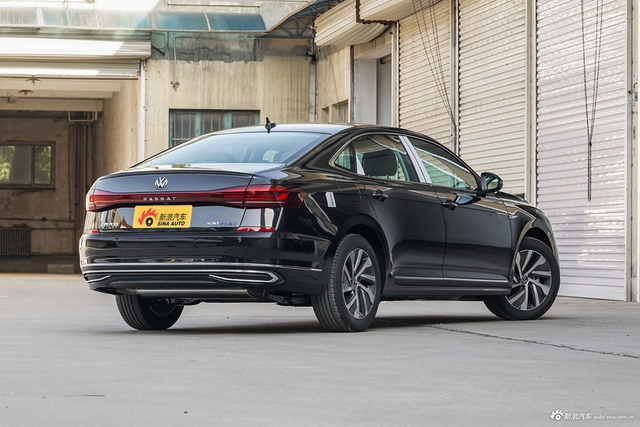 2023款帕萨特混动 430PHEV 混动豪华版