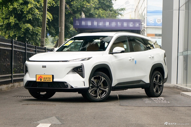 2024款银河L7 龙腾版 1.5T 115km PLUS