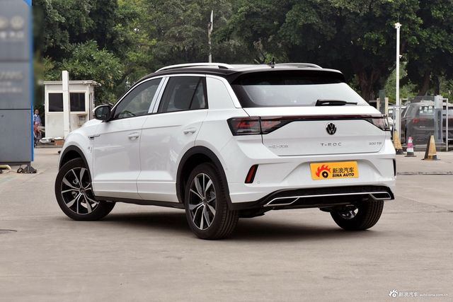 2025款探歌 改款 300TSI DSG 星光版