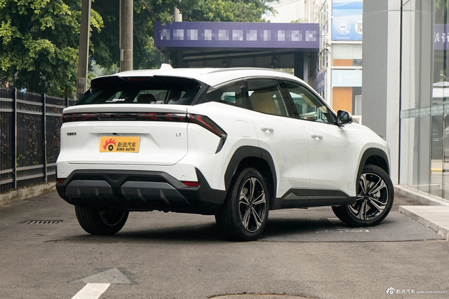2024款银河L7 龙腾版 1.5T 115km PLUS