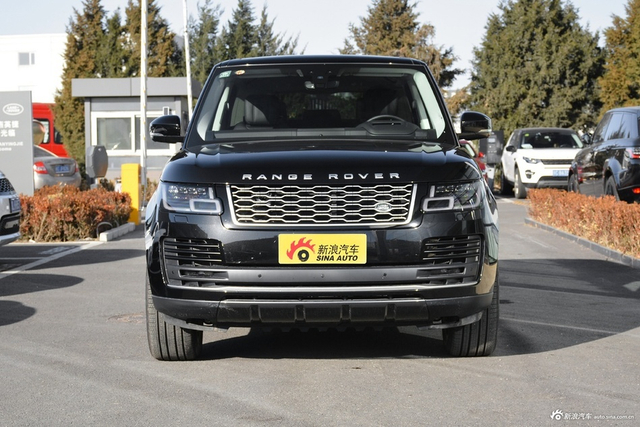 2020款揽胜3.0自动L6传世加长版