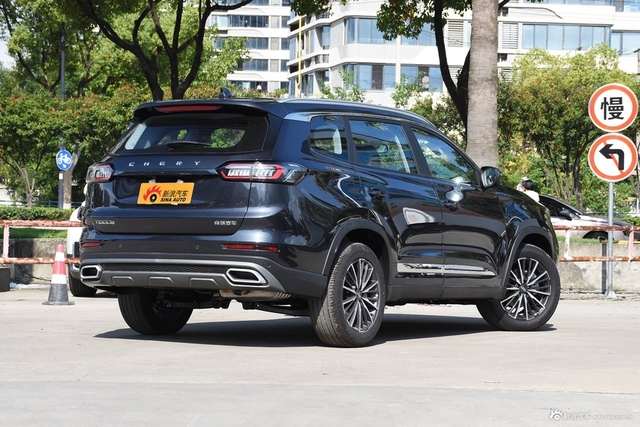 2025款瑞虎8 卓越版 230TCI 自动豪华版 7座