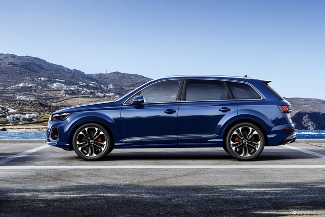 2025款奥迪Q7 50 TDI quattro S line 英国版官图