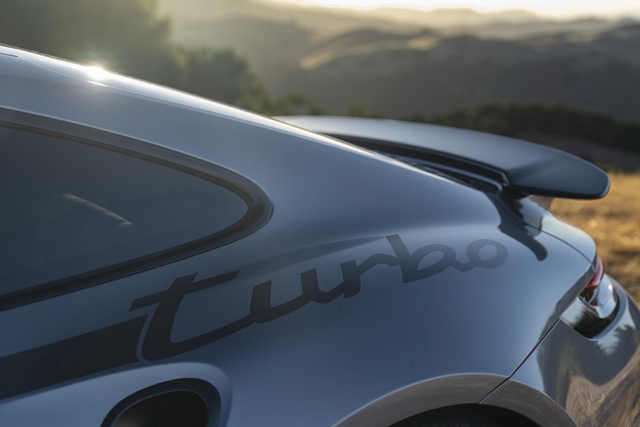 2024款保时捷911 Turbo 3.7T 50周年纪念版 官图