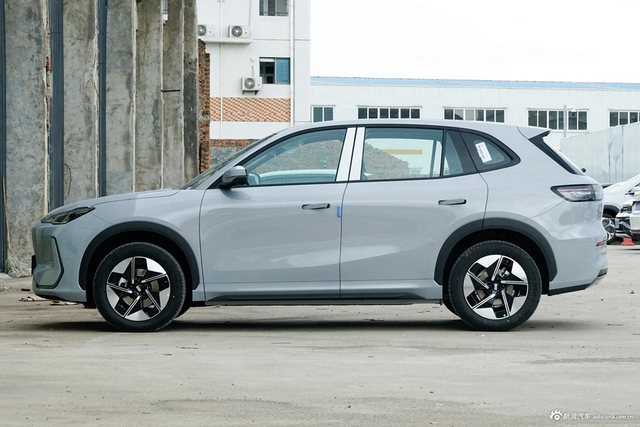 2024款银河E5 440km 探索版