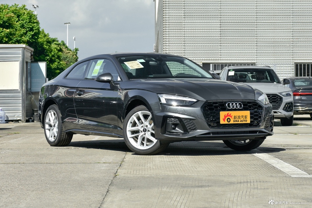 2024款奥迪A5 Coupe 40 TFSI 时尚动感型