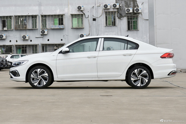 2025款宝来 改款 300TSI 双离合尊行版