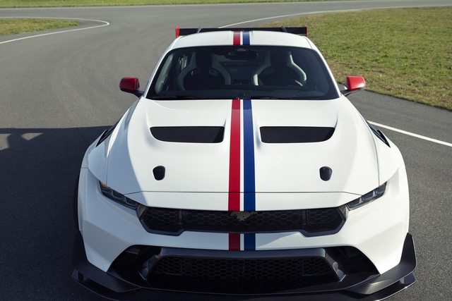 2025款Mustang GTD Spirit of America 官图