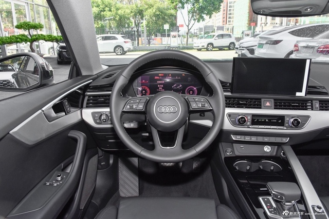 2024款奥迪A5 Coupe 40 TFSI 时尚动感型