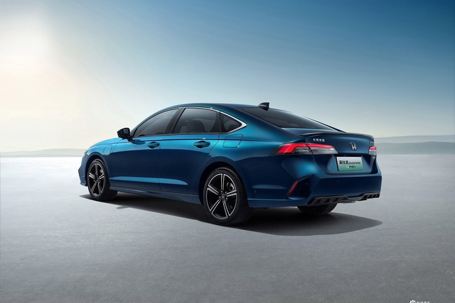 2023款英仕派混动 官图