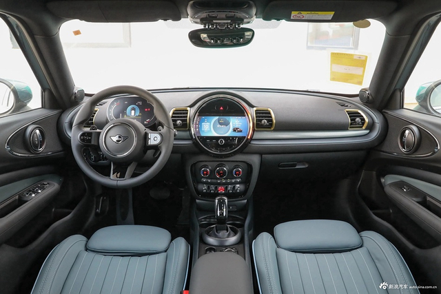 2023款MINI CLUBMAN 2.0T COOPER S 自在特别版