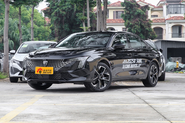 2025款标致508L 400THP 驭控旗舰版
