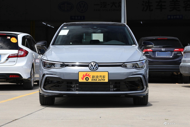 2024款高尔夫 280TSI DSG R-Line 50年传奇版