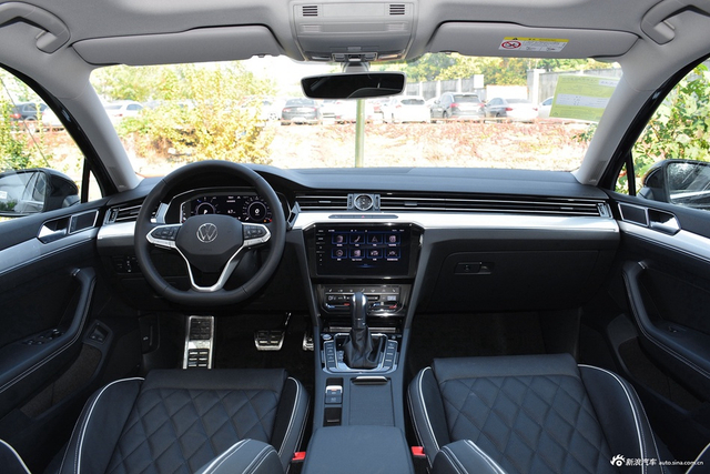 2022款迈腾GTE 豪华型
