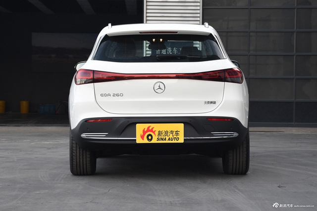 2024款奔驰EQA 260