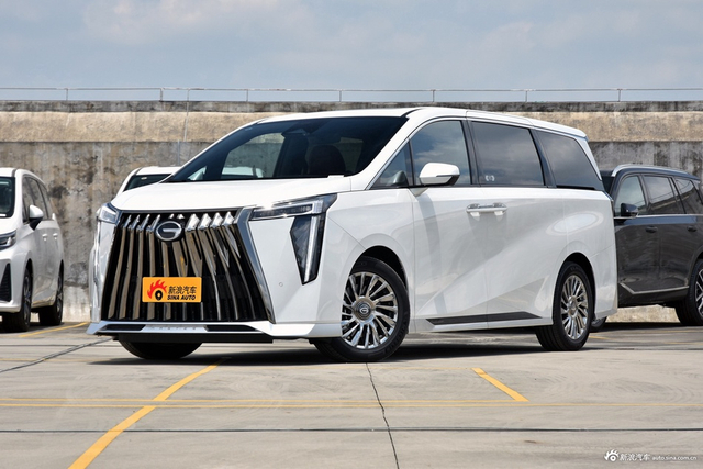 2024款传祺M8 宗师系列 400T 科技关爱版