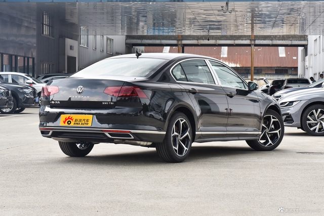 2025款迈腾 改款三 众享款 330TSI DSG豪华型